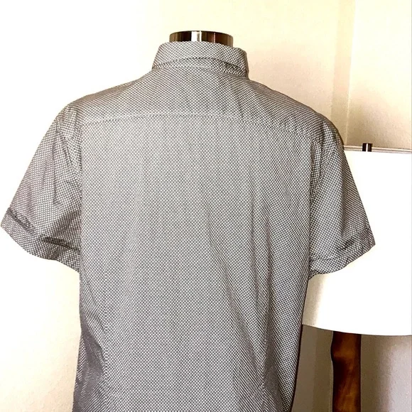 Kenneth Cole Reaction Casual Short Sleeve Shirt  L - Picture 4 of 4